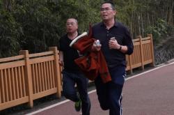 人豪取胜利，大步向前迈进！